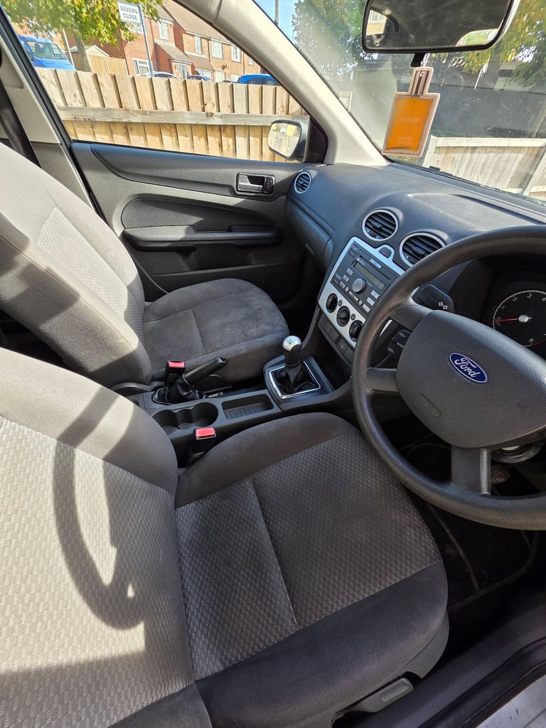 Ford, FOCUS, Hatchback, 2005, Manual, 1596 (cc), 5 doors