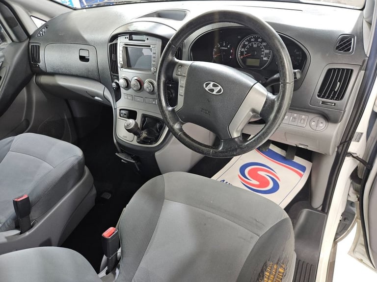 2012 61 HYUNDAI I800 2.5 CRDI STYLE MPV 5DR DIESEL MANUAL EURO 4 (168 BHP) DIESE