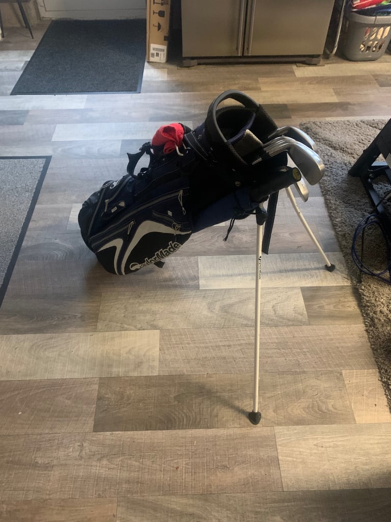 image for Set of Mizuno widec 2 irons, Taylormade bag, woods and putter 