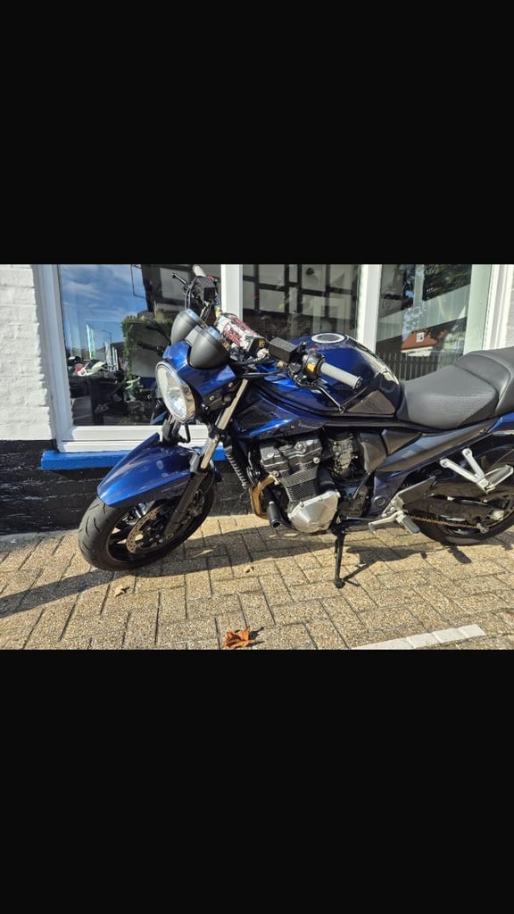 Suzuki GSF1200 BANDIT NAKED// VERY LOW MILES