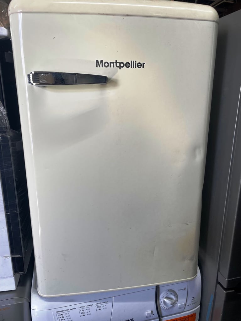 Montepellier under counter Fridge with Ice Box A++ Energy Rating