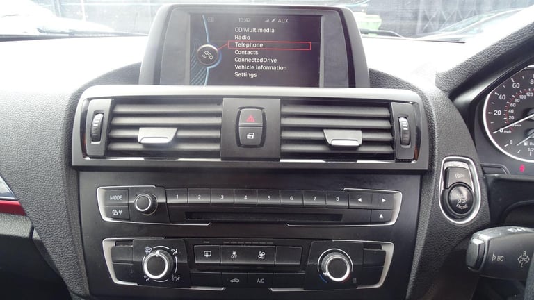 BMW 1 SERIES 2.0 118d Sport 5-door Grey Manual Diesel 2014