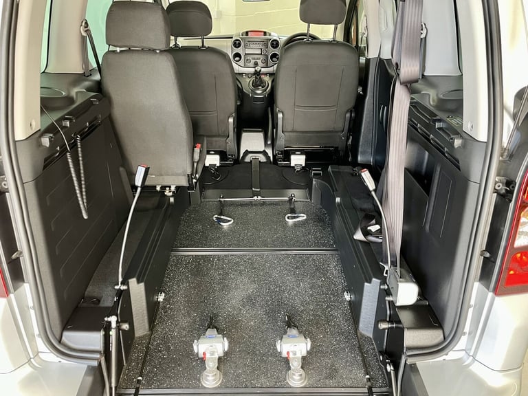 PEUGEOT PARTNER TEPEE 1.6 BlueHDi Allure WAV wheelchair accessible vehicle 2018