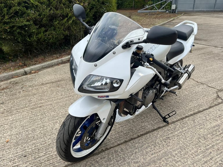 2007 57 SUZUKI SV1000S SPORTS TOURING SV 1000 SV1000 WHITE 19k MILES NEW MOT