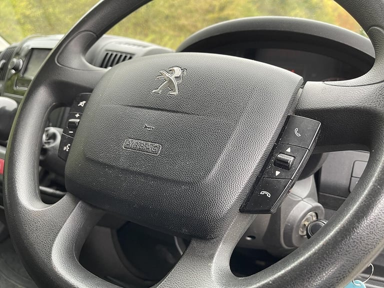 2020 Peugeot Boxer 2.2 BlueHDi 435 Professional L4 H2 Euro 6 (s/s) 5dr PANEL VAN Diesel Manual