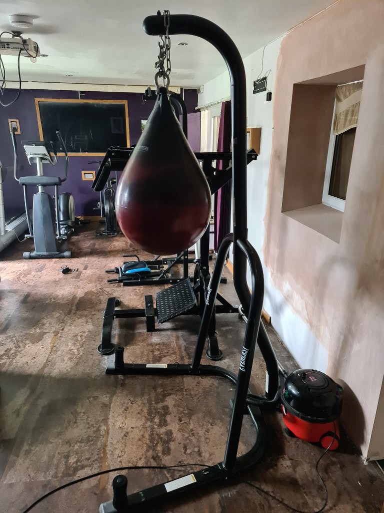 Everlast Boxing Heavy Punch Bag Stand [WITHOUT BAG STAND ONLY] Home Gym  Boxing | in Peterborough, Cambridgeshire | Gumtree