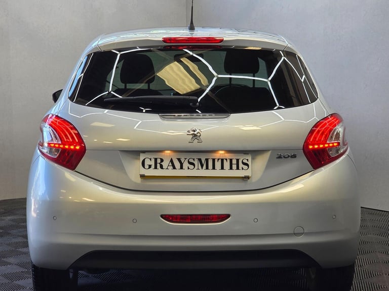 2015 Peugeot 208 1.4 HDi Style Euro 5 5dr HATCHBACK Diesel Manual