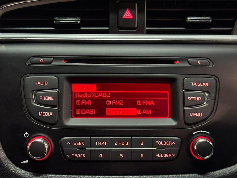 2016 Kia Ceed 1.6 CRDi 2 DCT Euro 6 (s/s) 5dr HATCHBACK Diesel Automatic