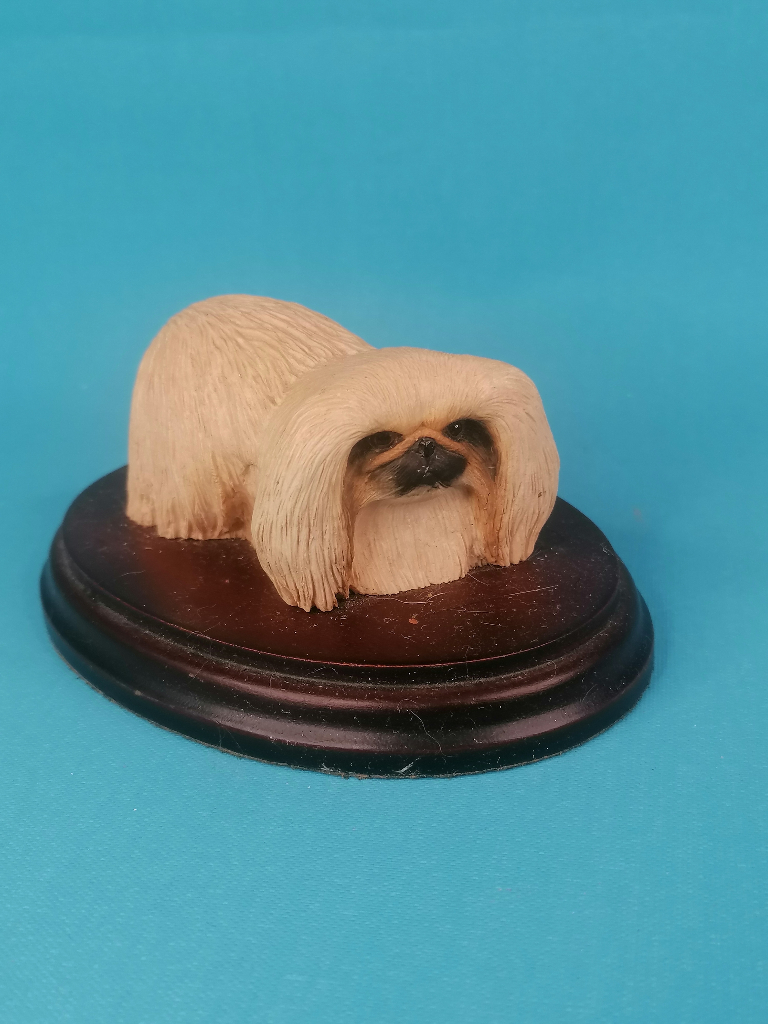 4,5inch Vintage Naturecraft Best Of Breed Pekingnese Figurine.