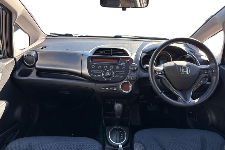 2015 Honda Jazz 1.4 i-VTEC ES Plus 5dr CVT Hatchback PETROL Automatic