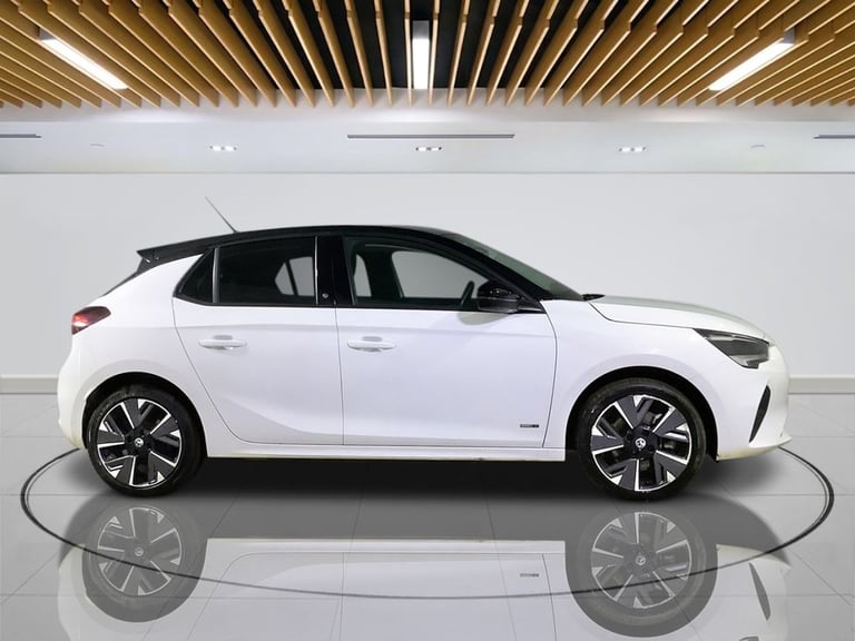 2021 Vauxhall Corsa 50kWh Griffin Hatchback 5dr Electric Auto (7.4Kw Charger) (136 ps) Hatchback ...