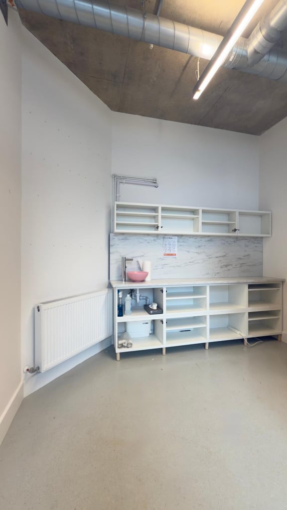 Offices & therapy rooms to rent in Alperton / Wembley - ALL BILLS INCLUDED!