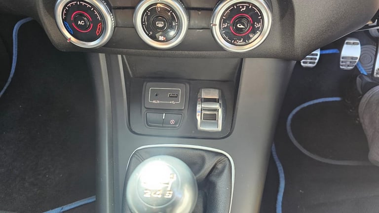Alfa Romeo, GIULIETTA, Hatchback, 2018, Manual, 1368 (cc), 5 doors