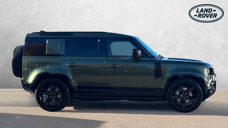 2026 Land Rover Defender 3.0 D350 X-Dynamic SE 110 SAVING 3 521 GBP WHEN FU