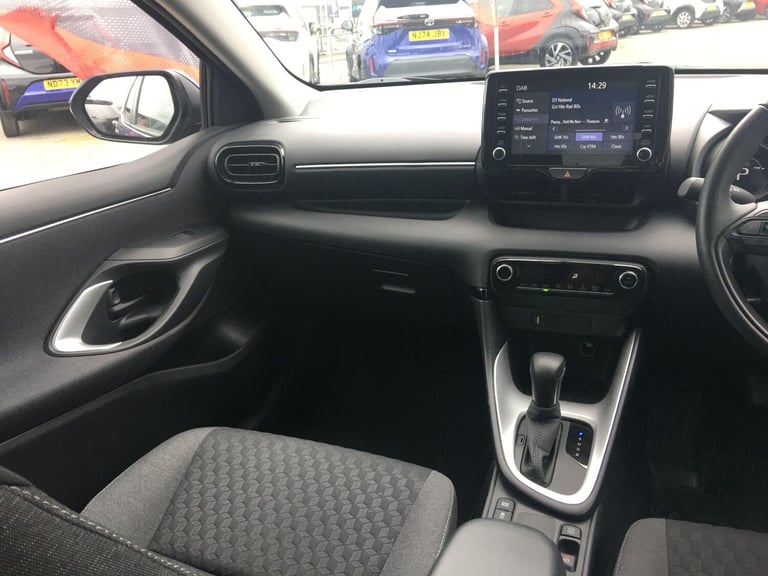 2023 Toyota Yaris 1.5 Hybrid Design 5dr CVT HATCHBACK PETROL/ELECTRIC Automatic
