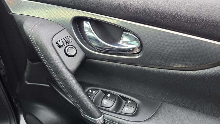 2019 Nissan Qashqai 1.3 DiG-T Tekna 5dr Hatchback Petrol Manual