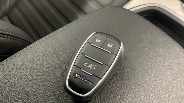 2025 Alfa Romeo Giulia 2.0T Sprint Saloon 4dr Petrol Auto Euro 6 (s/s) (280 ps) Saloon Petrol Aut...