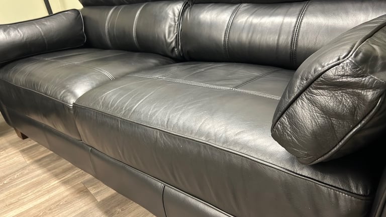 Black leather sofas 3&2