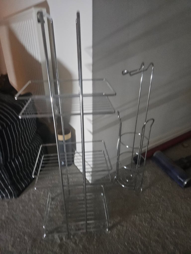Rack and toilet roll holder 