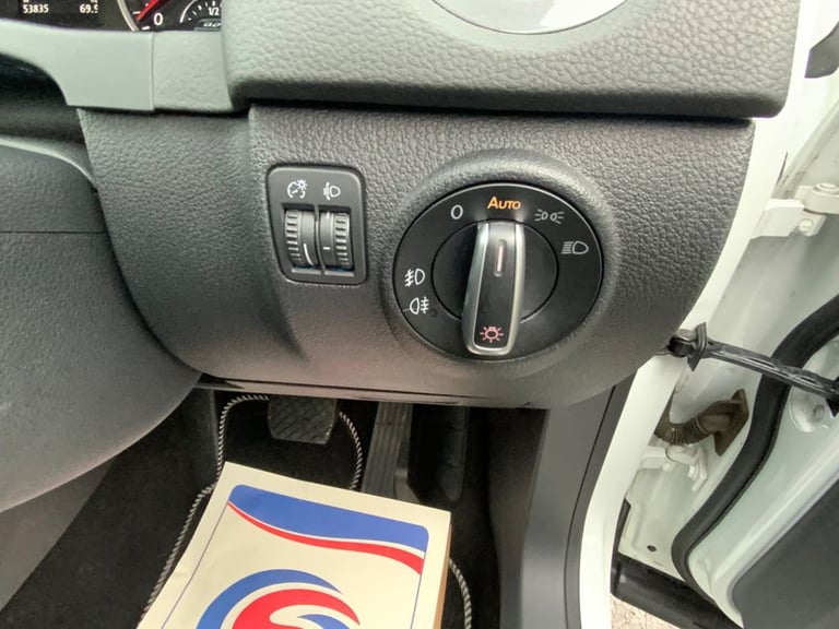 2015 Volkswagen Tiguan 2.0 TDI BlueMotion Tech Match Edition SUV 5dr Diesel DSG 4WD Euro 6 (s/s) ...