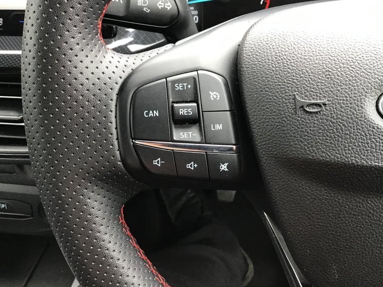 2023 Ford Focus 1.0T EcoBoost ST-Line Euro 6 (s/s) 5dr HATCHBACK Petrol Manual