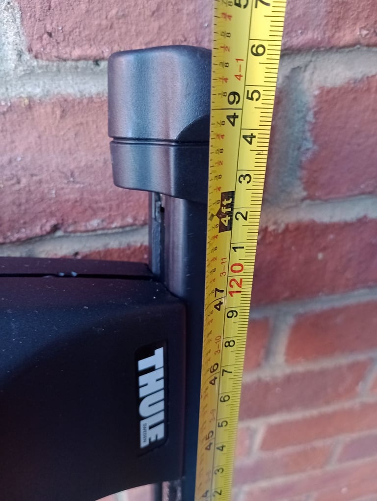 Roof Bars, Thule, 2 Keys, Model Unknown 