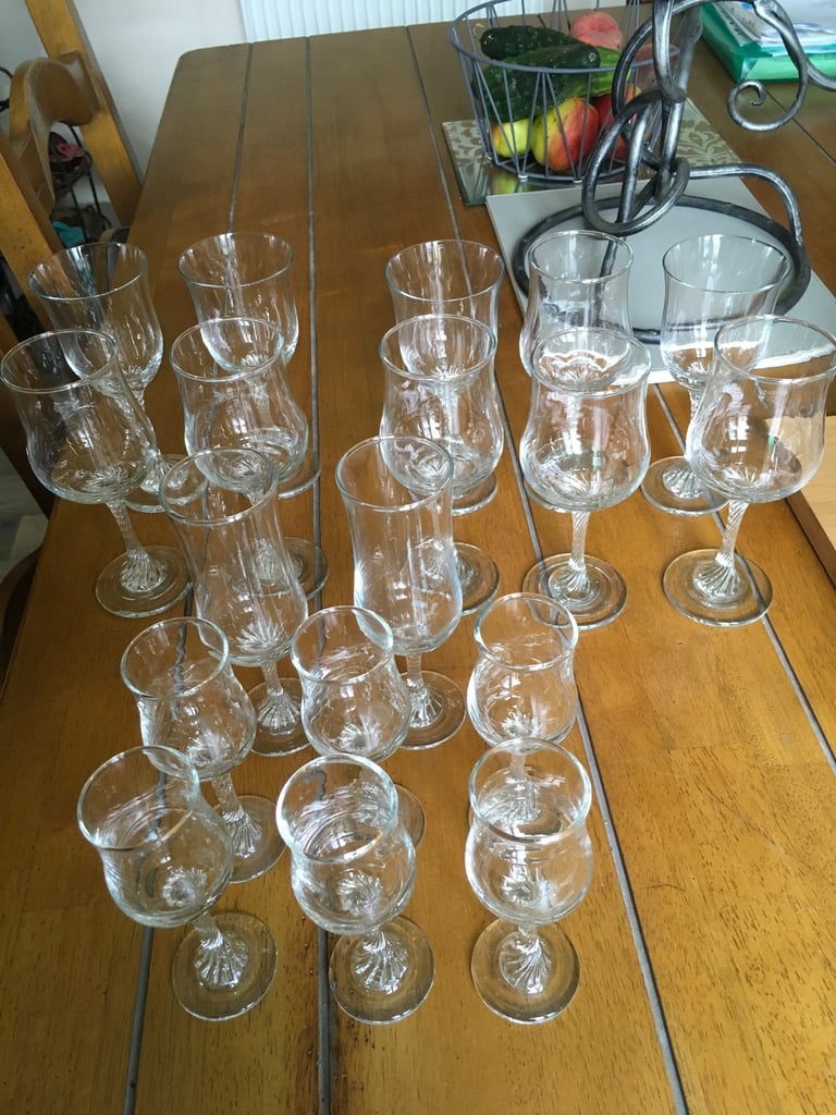 Perfect condition mixed glass ware bundles..individual prices just ask…home anywhere perfect..