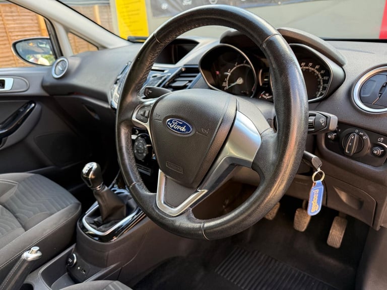 2015 Ford Fiesta 1.25 Zetec Euro 6 5dr HATCHBACK Petrol Manual