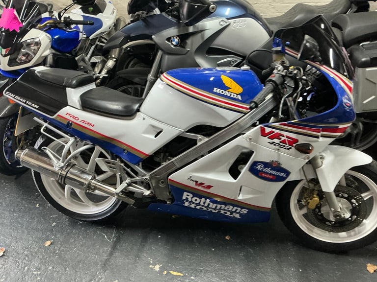 Honda vfr400 