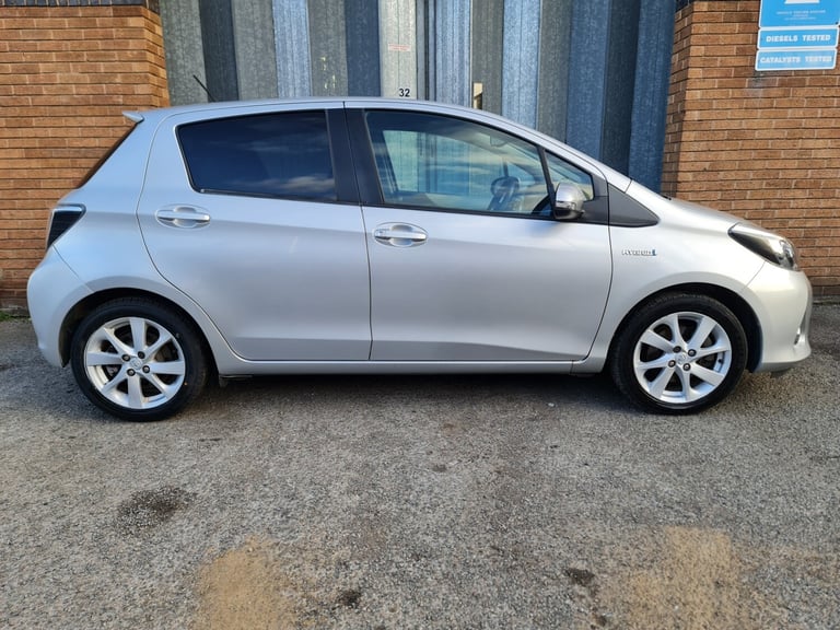 2012 Toyota Yaris 1.5 VVT-i Hybrid T Spirit 5dr CVT HATCHBACK Petrol/Electric Hybrid Automatic