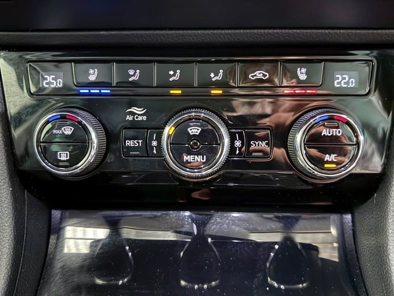 2023 23 SKODA SUPERB 1.4 TSI IV 13KWH LAURIN &amp; KLEMENT ESTATE 5DR PETROL PLUG-IN