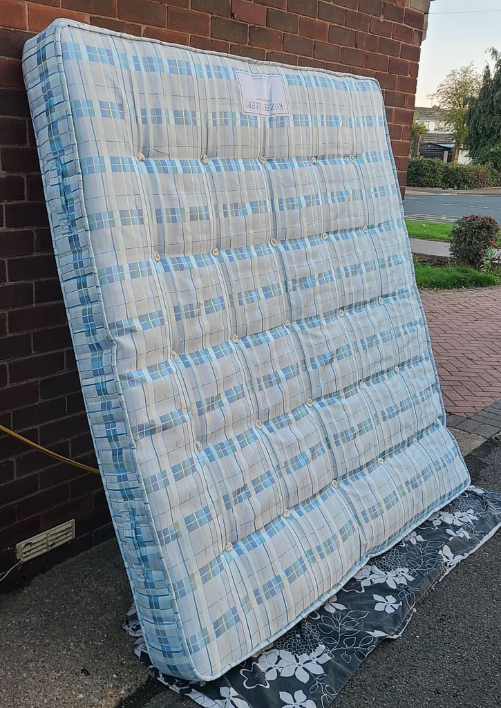 Super king , I can deliver this mattress for free if need in Hull