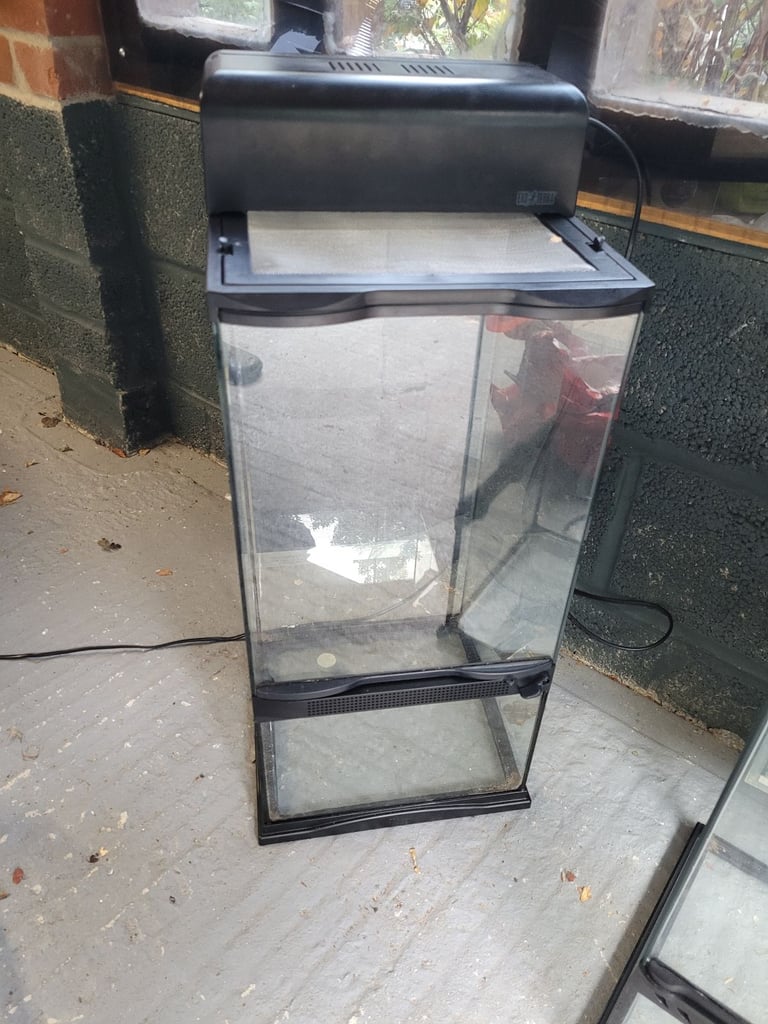  Zoo Med Palladium  vivarium