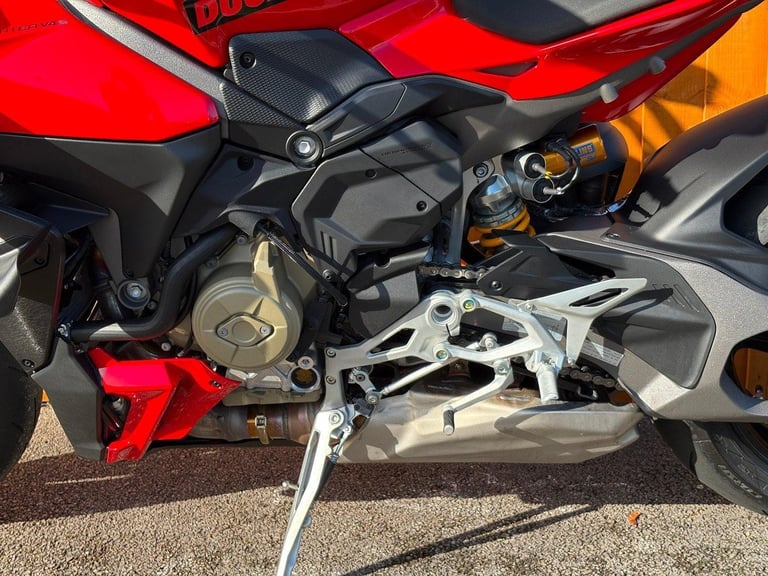 DUCATI STREETFIGHTER V4 S