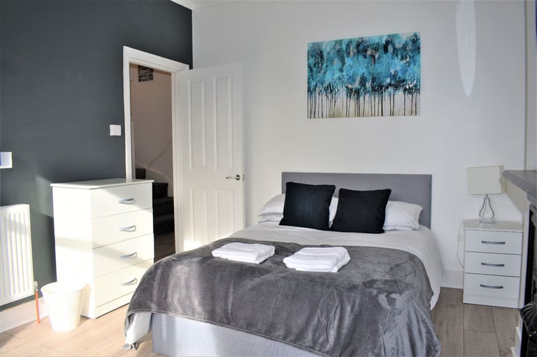4 Bedroom House in Southend On Sea To Rent (Company let available)