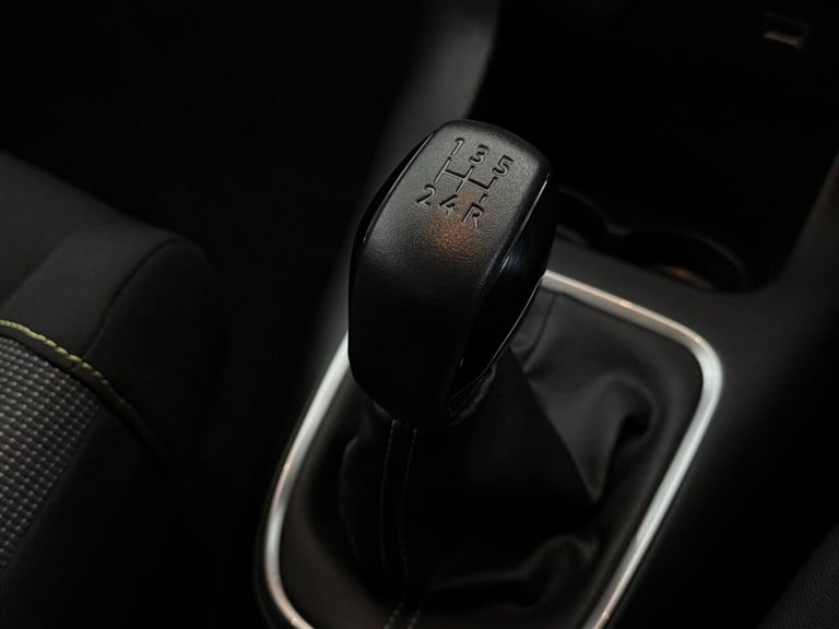 2024 Citroen C3 1.2 PureTech Plus 5dr HATCHBACK PETROL Manual