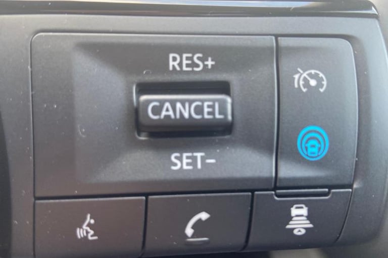 2025 Nissan Qashqai 1.5 E-Power N-Connecta [Glass Roof] 5dr Auto Automatic Hatchback Hybrid Autom...