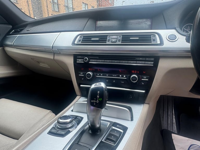 2011 BMW 7 Series 3.0 730d M Sport Auto Euro 5 4dr SALOON Diesel Automatic