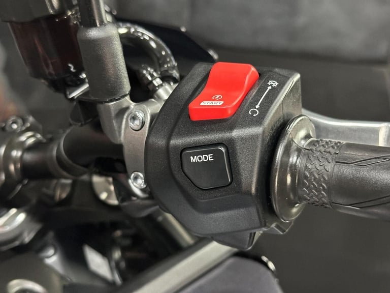 2024 Yamaha MT-09 900 Hyper-naked Euro 5
