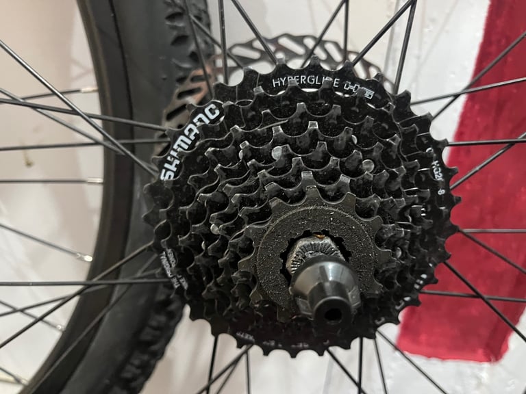 29inch carrera hellcat wheel set, brand new only been ridden on for 2 weeks 