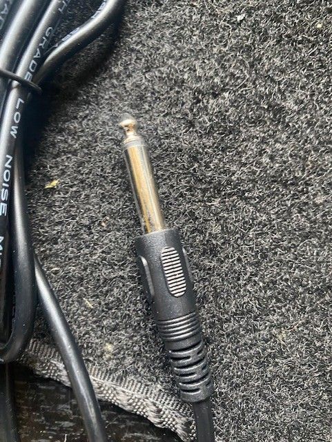 NEW MICROPHONE AND CABLE FOR SALE - STUNNING BLACK COLOUR - ONLY £15