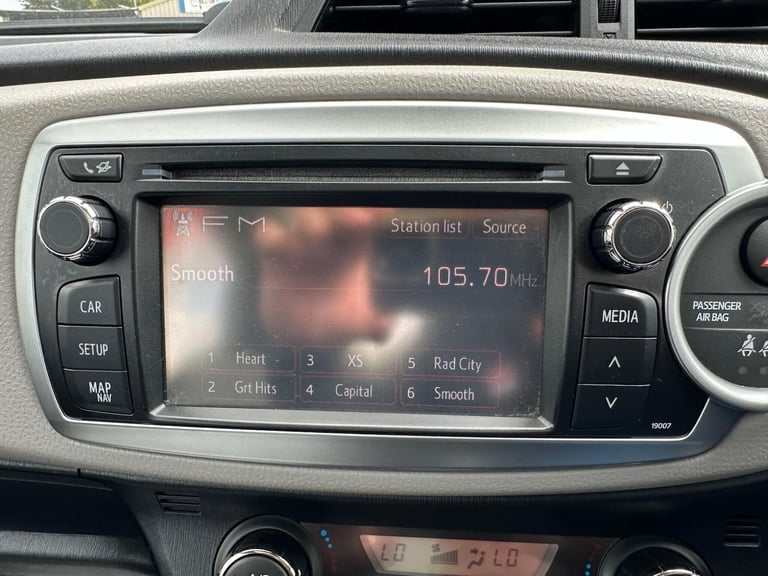 2011 Toyota Yaris 1.33 Dual VVT-i T Spirit Euro 5 5dr HATCHBACK Petrol Manual