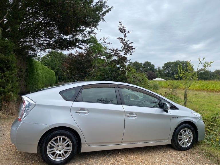 2015 Toyota Prius PRIUS T SPIRIT VVT-I CVT Hybrid