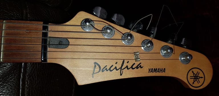 Yamaha Pacifica Guitar