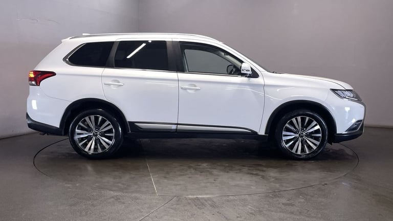 2019 69 MITSUBISHI OUTLANDER 2.0 MIVEC EXCEED SUV 5DR PETROL CVT 4WD EURO 6 (S/S