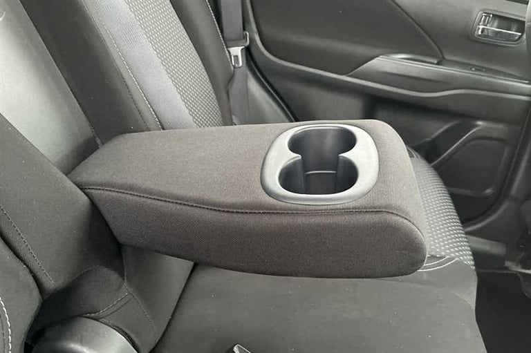 2020 Mitsubishi Outlander 2.0 MIVEC Design SUV 5dr Petrol CVT 4WD Euro 6 (s/s) (150 ps) SUV Petro...