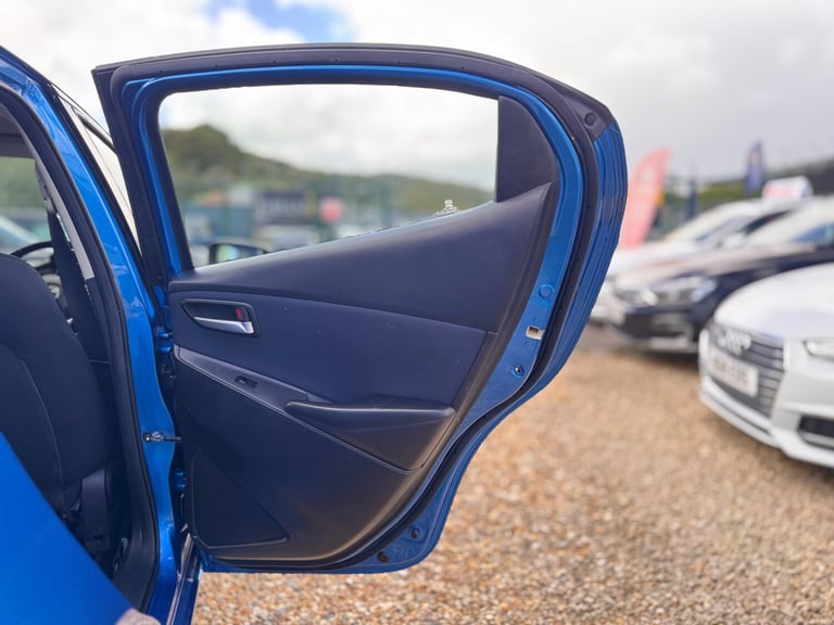 2015 Mazda Mazda2 1.5 SE-L 5dr HATCHBACK Petrol Manual