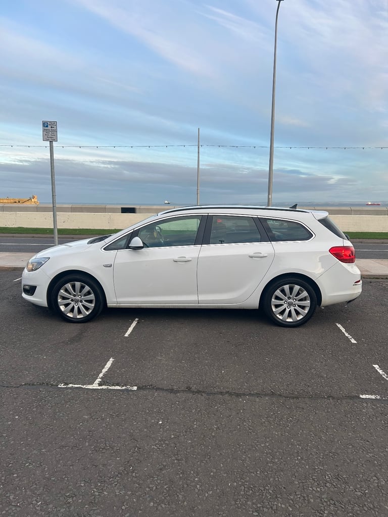 Vauxhall, ASTRA, Estate, 2015, Manual, 1598 (cc), 5 doors