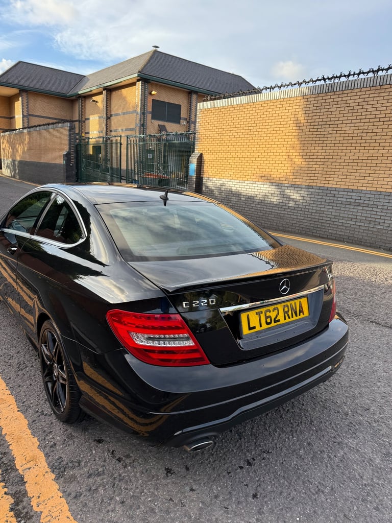 Mercedes-Benz, C CLASS, Coupe, 2012, Semi-Auto, 2143 (cc), 2 doors