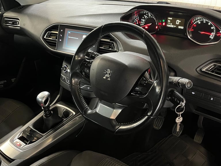 Peugeot, 308, Hatchback, 2017, Manual, 1199 (cc), 5 doors